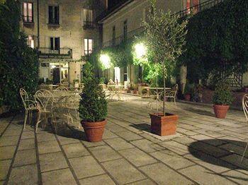 Logis Hotel De France โลช ภายนอก รูปภาพ