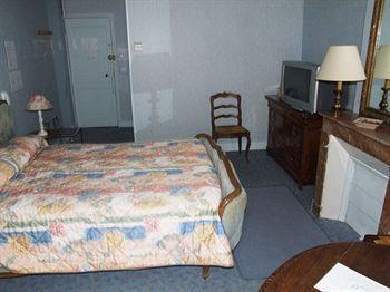 Logis Hotel De France โลช ภายนอก รูปภาพ
